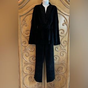 Ultra sport Embellished velour lounge set